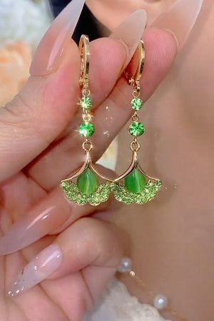 Trendy Cat's Eye Stone Ear Clips, High-End Green Ginkgo Leaf Earrings, Fashionable Internet Celebrity Style Accessories