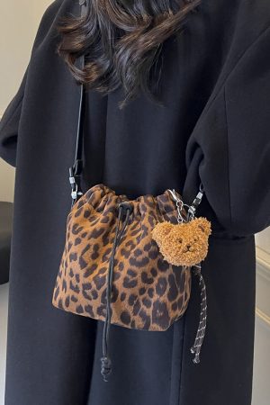Trendy Checkered Crossbody Bag with Leopard Print - Versatile Women's Bucket Bag for Spring and Summer 2025