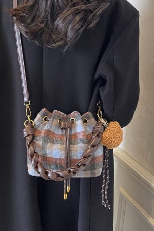 Trendy Checkered Crossbody Bag with Leopard Print - Versatile Women's Bucket Bag for Spring and Summer 2025