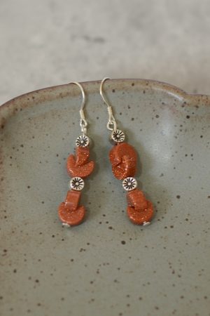 Trendy Chinese-Style Retro Ethnic Earrings - Gold Sandstone Flower Drop Earrings for Women, Autumn/Winter 2025 Fashion Accessories