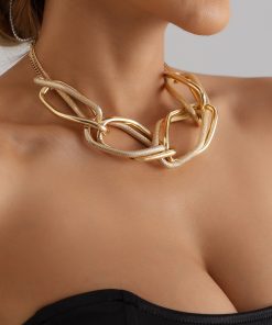 Trendy Chunky Chain Hip-Hop Necklace for Women - Geometric Exaggerated Jewelry Accessories, European and American Style