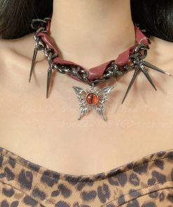 Trendy Dark Style Butterfly Necklace for Women, Niche Design Clavicle Chain, Heavy-Duty Accessory for Sweet and Cool Looks