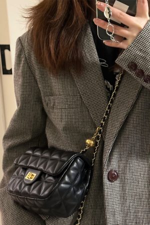 Trendy Diamond Quilted Crossbody Bag for Women - Small Square Shoulder Bag for Spring/Summer 2025 Fashion