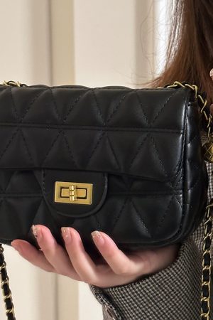 Trendy Diamond Quilted Crossbody Bag for Women - Small Square Shoulder Bag for Spring/Summer 2025 Fashion