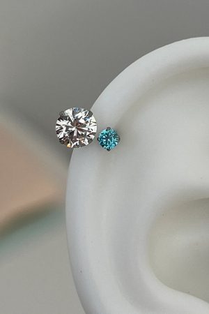 Trendy Dopamine Colorful Stud Earrings for Women - Light Luxury High-End Ear Accessories for Autumn/Winter 2025