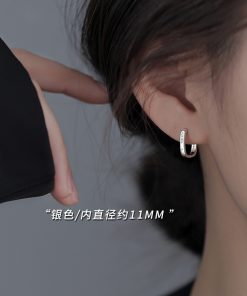 Trendy French Square Hoop Earrings for Women - Light Luxury High-End Studs for Autumn Winter 2025 Fashion