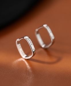 Trendy French Square Hoop Earrings for Women - Light Luxury High-End Studs for Autumn Winter 2025 Fashion