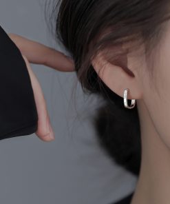Trendy French Square Hoop Earrings for Women - Light Luxury High-End Studs for Autumn Winter 2025 Fashion