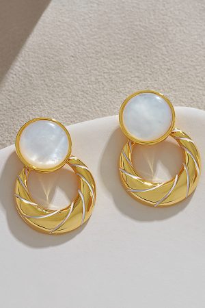 Trendy French Style Round Shell Drop Earrings - Unique High-End Design for Women, Slimming 2025 Fashion Statement
