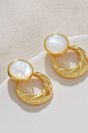 Trendy French Style Round Shell Drop Earrings - Unique High-End Design for Women, Slimming 2025 Fashion Statement