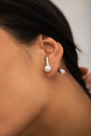 Trendy Front and Back Pearl Stud Earrings - 2025 European American Hip Hop Niche Design, Cool Statement Jewelry