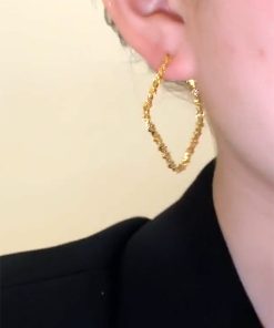 Trendy Geometric Diamond-Shaped Earrings - Minimalist French Light Luxury Ear Clips for 2025