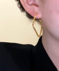 Trendy Geometric Diamond-Shaped Earrings - Minimalist French Light Luxury Ear Clips for 2025