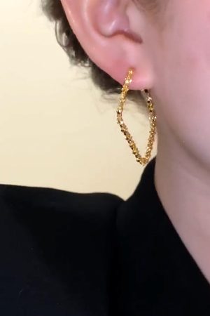 Trendy Geometric Diamond-Shaped Earrings - Minimalist French Light Luxury Ear Clips for 2025
