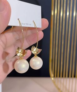 Trendy Gold Round Disc Bead Hook Earrings for Women, Minimalist High-End Ear Accessories, Versatile Fashion Jewelry 2025