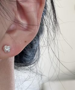 Trendy Heart Knot Screw Earrings for Women, Niche Design Ear Studs for Pierced Ears, Comfortable Ear Cuff for Everyday Wear