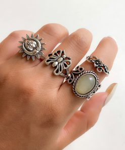 Trendy Hip-Hop Retro Egg Face and Butterfly Ring Set - European and American Jewelry Design for Unique Style