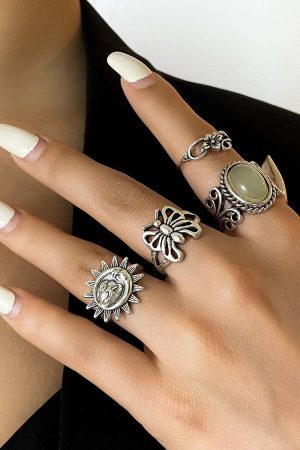 Trendy Hip-Hop Retro Egg Face and Butterfly Ring Set - European and American Jewelry Design for Unique Style
