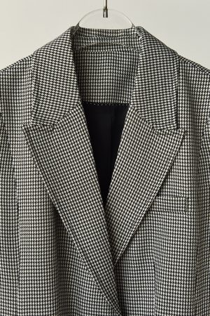 Trendy Houndstooth Tailored Sleeveless Vest with Cinched Waist - Classic Commuting Style for Chic Outfits