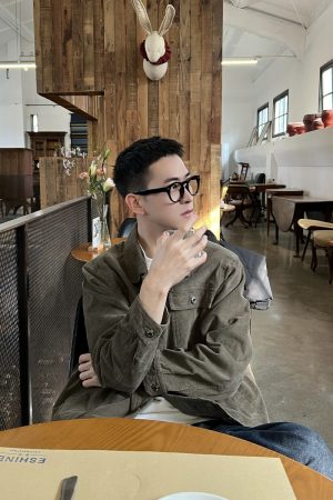 Trendy Korean Style Thin Corduroy Jacket for Men - Casual Spring and Autumn Outerwear in Stylish American Design