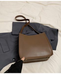 Trendy Large Capacity Crossbody Bag for Women, Stylish Minimalist Winter Commuter Handbag, 2025 Model