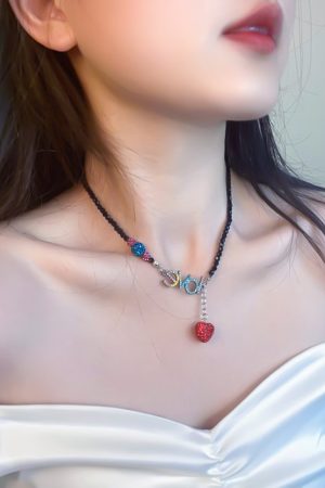 Trendy Letter Heart Black Crystal Necklace - Clavicle Chain Love Pendant for a Sweet Temperament - 2025 Original Design