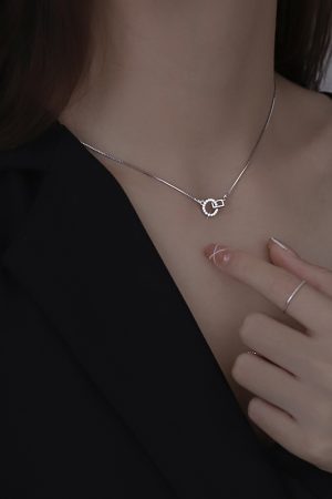 Trendy Light Luxury Clavicle Chain Necklace - 2025 French Niche Design Accessory for Elegant Style