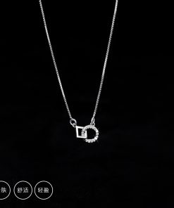 Trendy Light Luxury Clavicle Chain Necklace - 2025 French Niche Design Accessory for Elegant Style