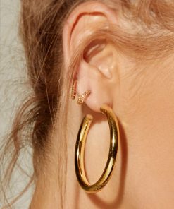 Trendy Metal Hoop Earrings for Women, Thick C-Shaped Hollow Open Design, Fashionable Hip Hop Style, Recommended by Bloggers