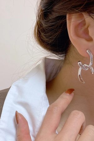 Trendy Minimalist Cross Stud Earrings for Women - 2025 Fashion Accessories for Modern Style