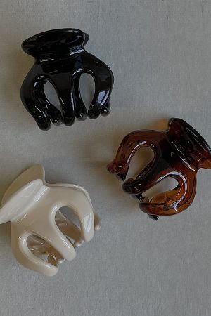 Trendy Minimalist Hair Clip for Thin Hair - European and American Style Claw Shark Clip, Perfect for 2025 Ins Aesthetic