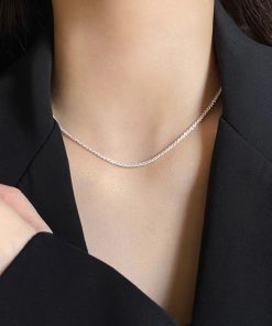 Trendy Minimalist Shimmering Necklace 2025 - High-End Simple Chain Design for Cool Style Lovers