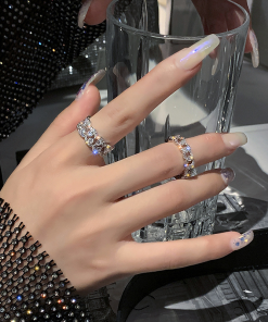 Trendy Minimalist Women's Open Ring with Sparkling Diamonds - High-End Light Luxury Niche Design for 2025