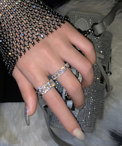 Trendy Minimalist Women's Open Ring with Sparkling Diamonds - High-End Light Luxury Niche Design for 2025