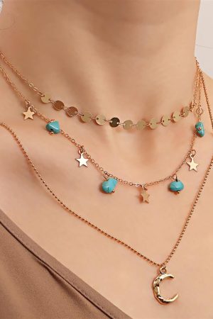 Trendy Multi-Layer Natural Turquoise Crescent Pendant Necklace for Women, European and American Style Hot Girl Accessories