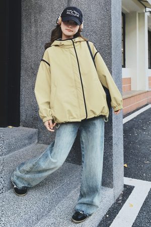 Trendy Oversized Hooded Jacket for Women - Casual Loose Fit, Unique Design, High-End Fashion Statement