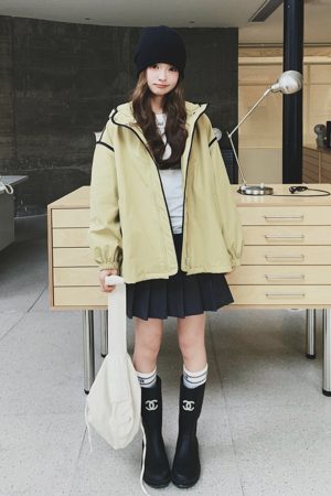 Trendy Oversized Hooded Jacket for Women - Casual Loose Fit, Unique Design, High-End Fashion Statement