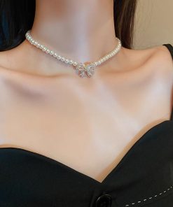 Trendy Pearl Bowknot Necklace for Women - Light Luxury Clavicle Chain, High-End Niche Design Accessory for 2025 Fashion