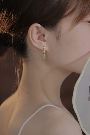 Trendy Pearl Ear Clip Earrings for Women, No Piercing Required, 2025 Ancient Style High-End Niche Design Ear Studs
