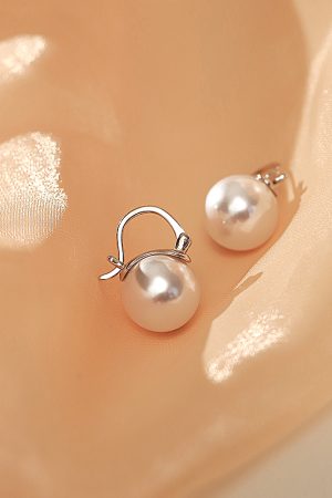 Trendy Pearl Earrings for Women, 2025 Stylish Lightweight Ear Clips, High-End Luxury Accessories, Chic Fashion Jewelry