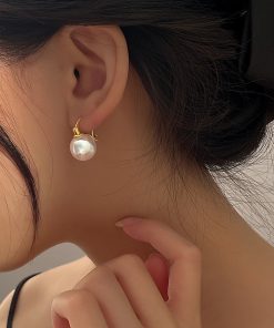 Trendy Pearl Earrings for Women, 2025 Stylish Lightweight Ear Clips, High-End Luxury Accessories, Chic Fashion Jewelry