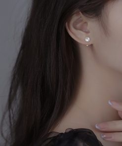Trendy Pearl Stud Earrings 2025 - Elegant Ear Cuff Design for Women, Chic and High-End Fashion Accessory