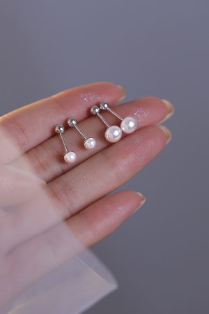 Trendy Pearl Stud Earrings 2025 - Elegant Ear Cuff Design for Women, Chic and High-End Fashion Accessory