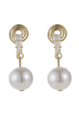 Trendy Pearl Stud Earrings for Women - 2025 French Light Luxury Design for Ear Piercings, High-End Niche Fashion Accessory