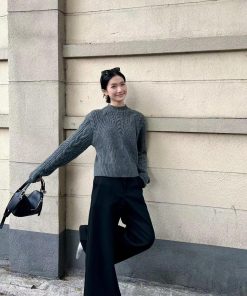 Trendy Pumpkin Cable-Knit Pullover Sweater for Women - Vintage-Inspired Round Neck Short Top with High-End Feel