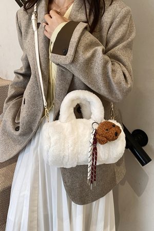 Trendy Retro Plush Handbag for Women - Fluffy Shoulder Crossbody Bucket Tote Bag for Spring/Summer 2025 Fashion