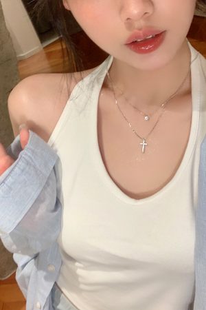 Trendy Shining Cross Necklace for Women - Lightweight Luxury Clavicle Chain for Autumn & Winter Sweater Fashion 2025