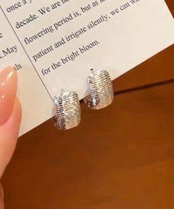 Trendy Silver Atmosphere Earrings â€“ Versatile Fashion Jewelry for All Seasons, Stylish Design for Modern Women