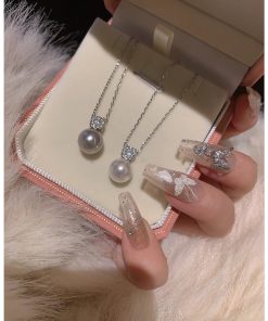 Trendy Silver Diamond-Inlaid Pearl Necklace for Women, Light Luxury Clavicle Chain Pendant, 2025 High-End Accessory