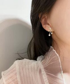 Trendy Silver Needle Bow Pearl Stud Earrings - High-End 2025 Fashion, Internet Celebrity Style Women's Accessories